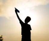 关于少年的名人名言哲理格言警句语录 - 每日文摘